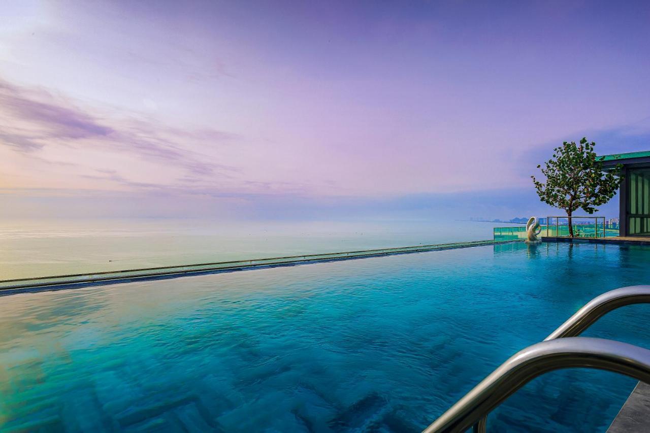 Le Sands Oceanfront Danang Hotel Buitenkant foto