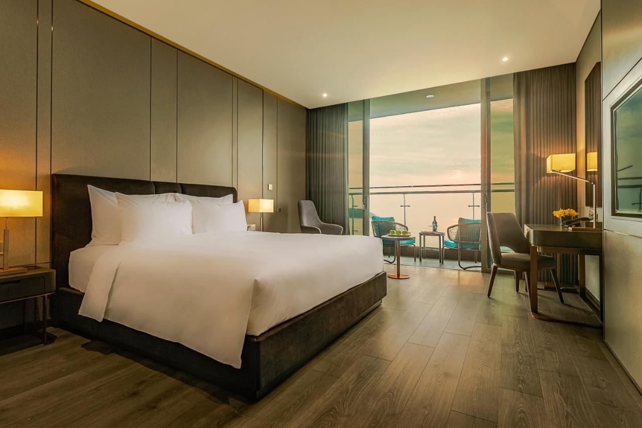 Le Sands Oceanfront Danang Hotel Buitenkant foto