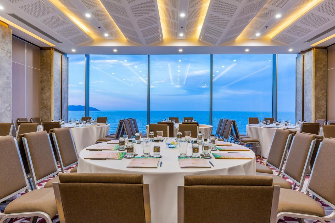 Le Sands Oceanfront Danang Hotel Buitenkant foto