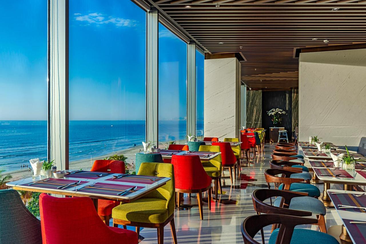 Le Sands Oceanfront Danang Hotel Buitenkant foto
