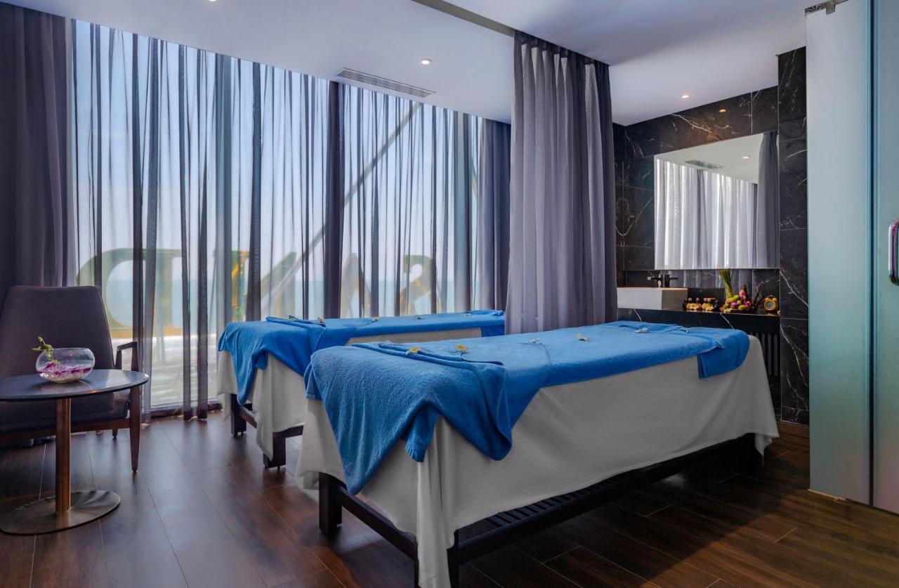 Le Sands Oceanfront Danang Hotel Buitenkant foto