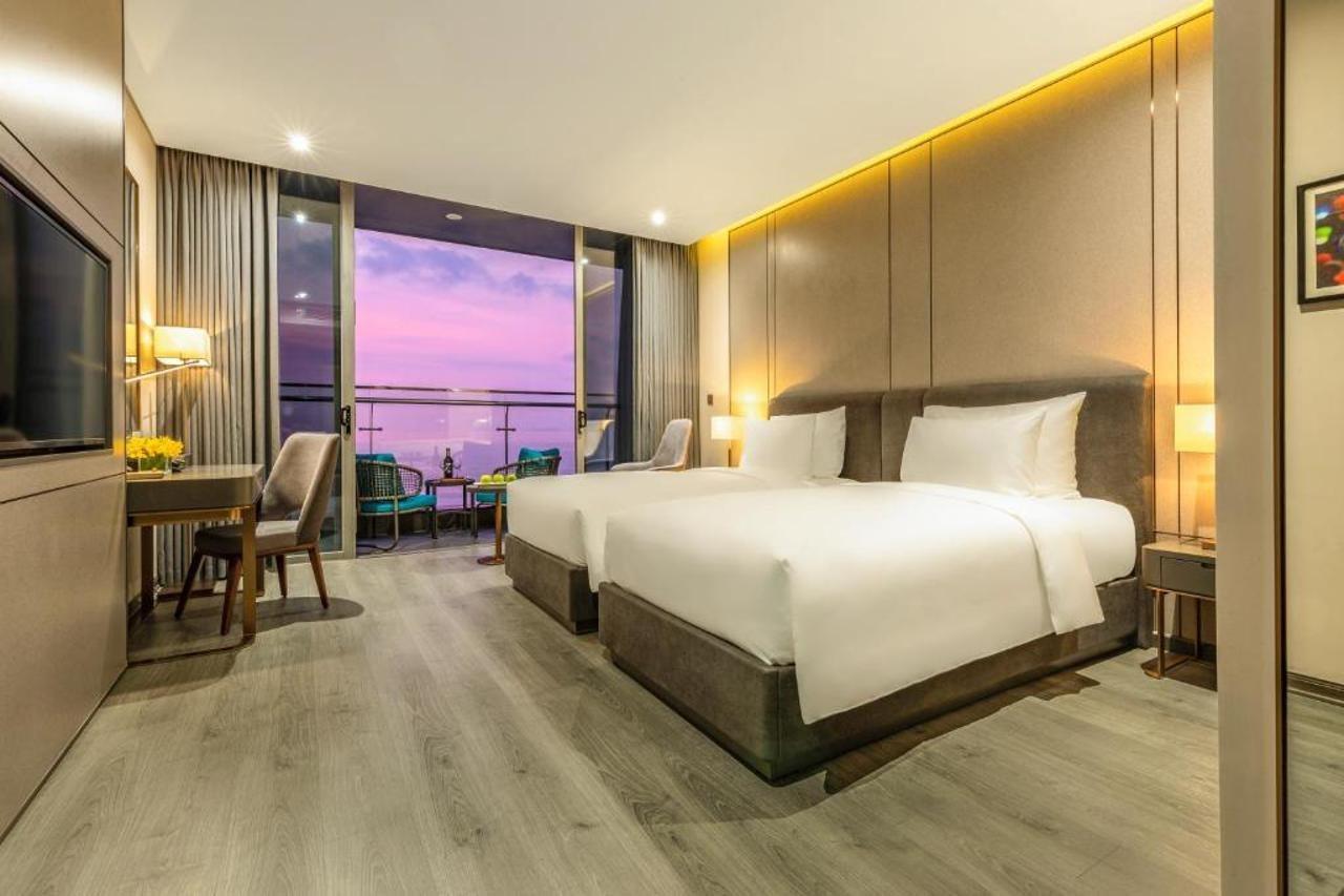 Le Sands Oceanfront Danang Hotel Buitenkant foto